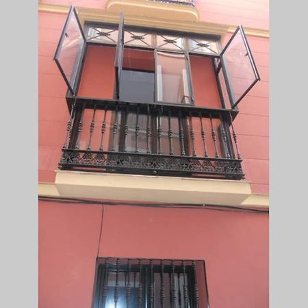 Cheap & Chic In The Center Of Sevilla Buitenkant foto